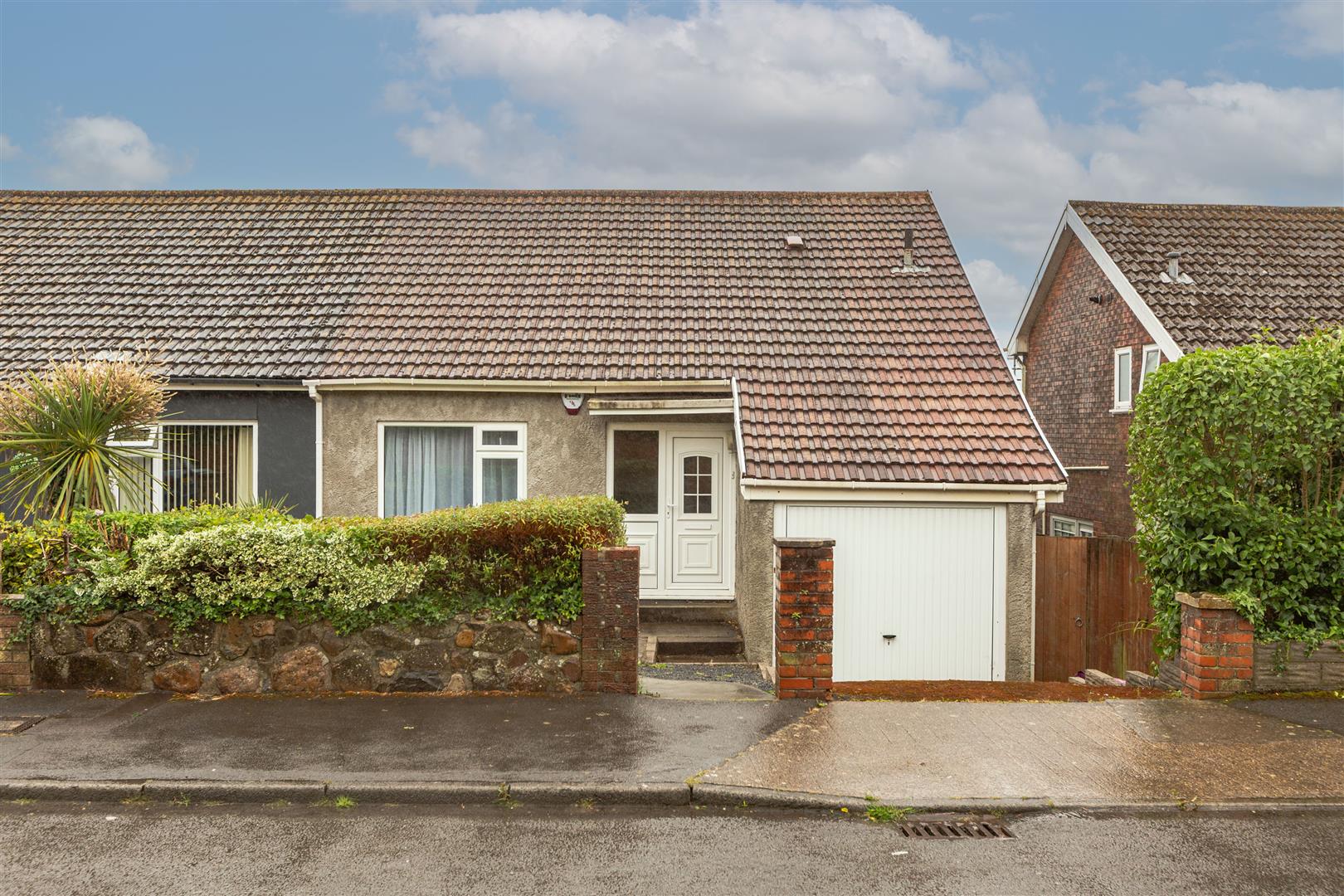 Lon Masarn, Sketty, Swansea, SA2 9EX